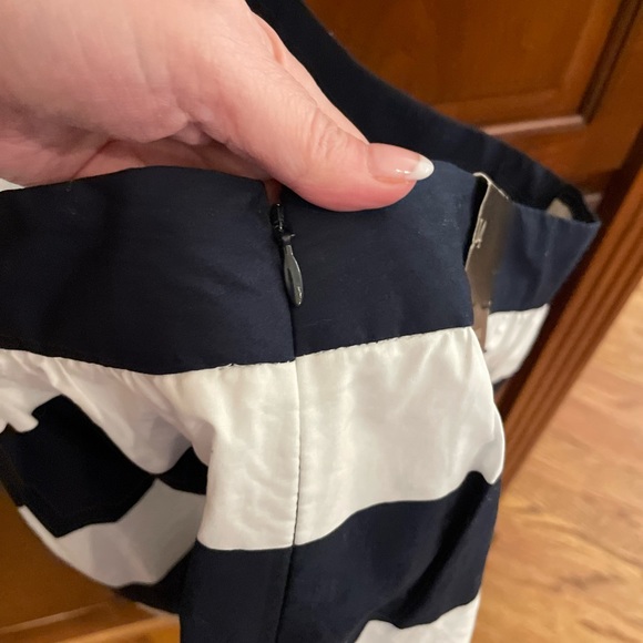 Banana Republic navy and white skirt size 14 NWT - Picture 3 of 8